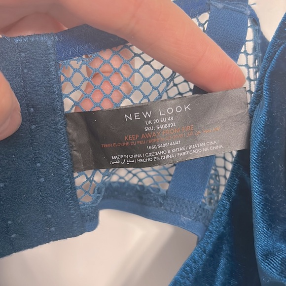 Velvet bralette Top - Picture 4 of 5